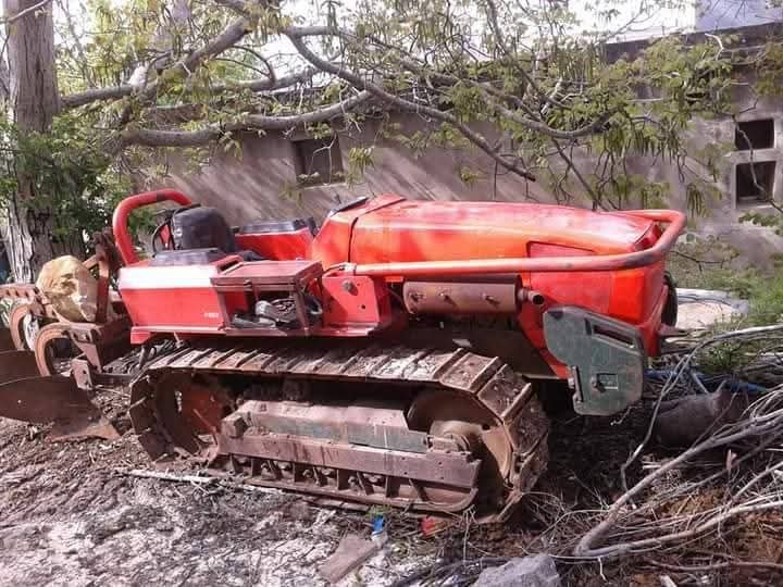 جرار نيو هولاند للبيع في سوريا, نيو هولاند 90 موديل 1998 تواجد حلب, أفضل موقع لبيع الشاحنات والمعدات الثقيلة في سوريا