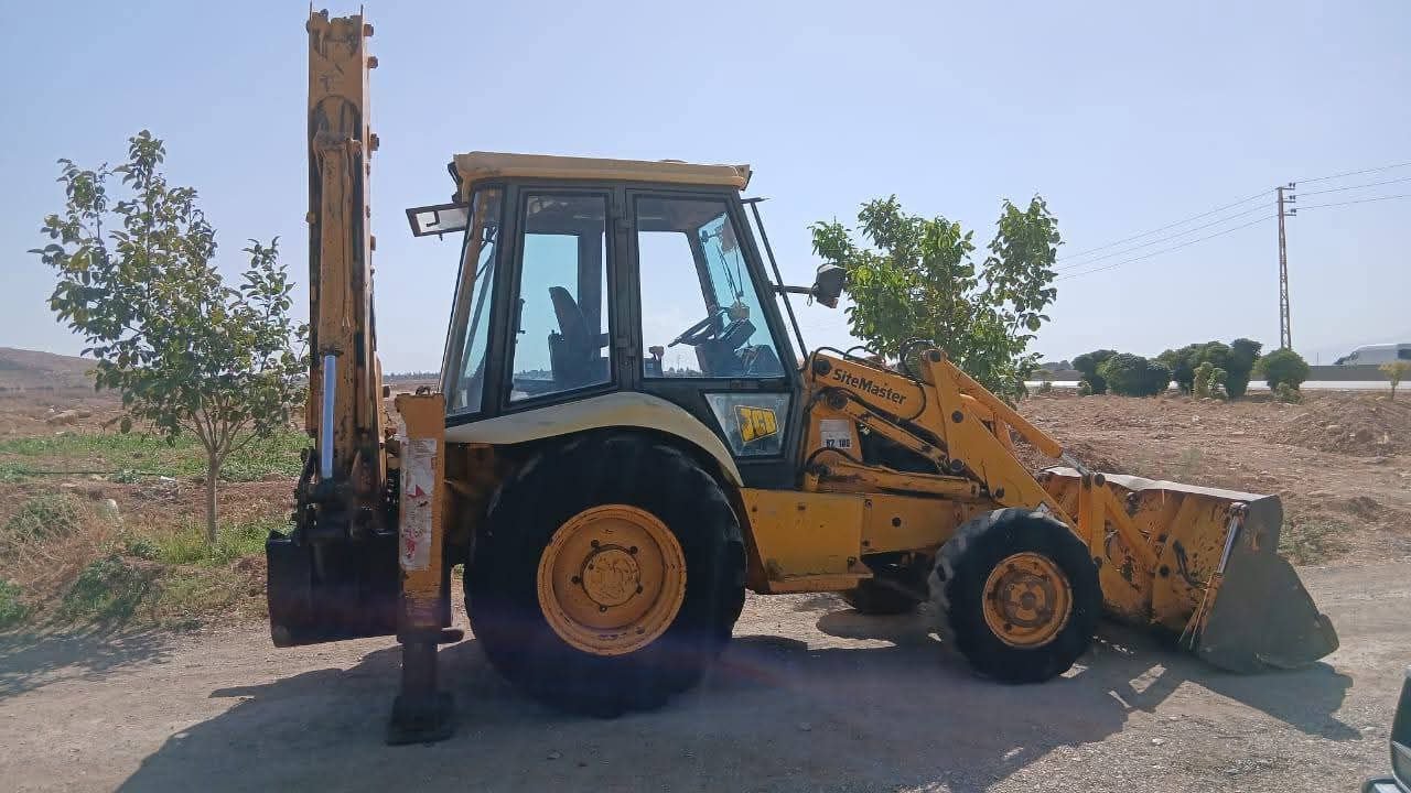 لودر JCB للبيع في دمشق, JCB 70 موديل 1999 تواجد دمشق, أفضل موقع لبيع الشاحنات والمعدات الثقيلة في سوريا