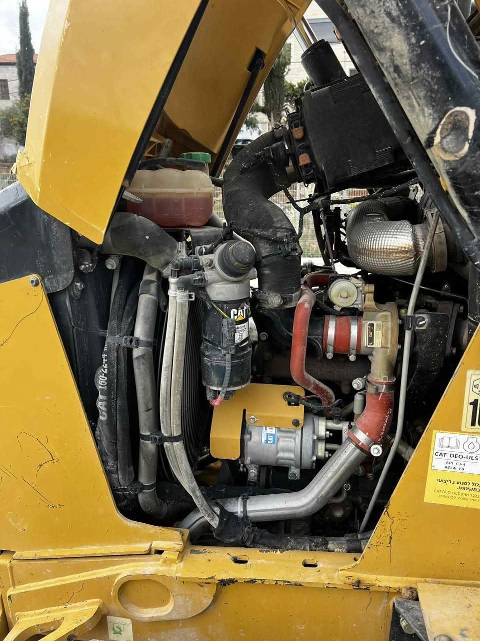 لودر كاتربلر للبيع في دمشق, كاتربلر 432F موديل 2020 تواجد دمشق, أفضل موقع لبيع الشاحنات والمعدات الثقيلة في سوريا