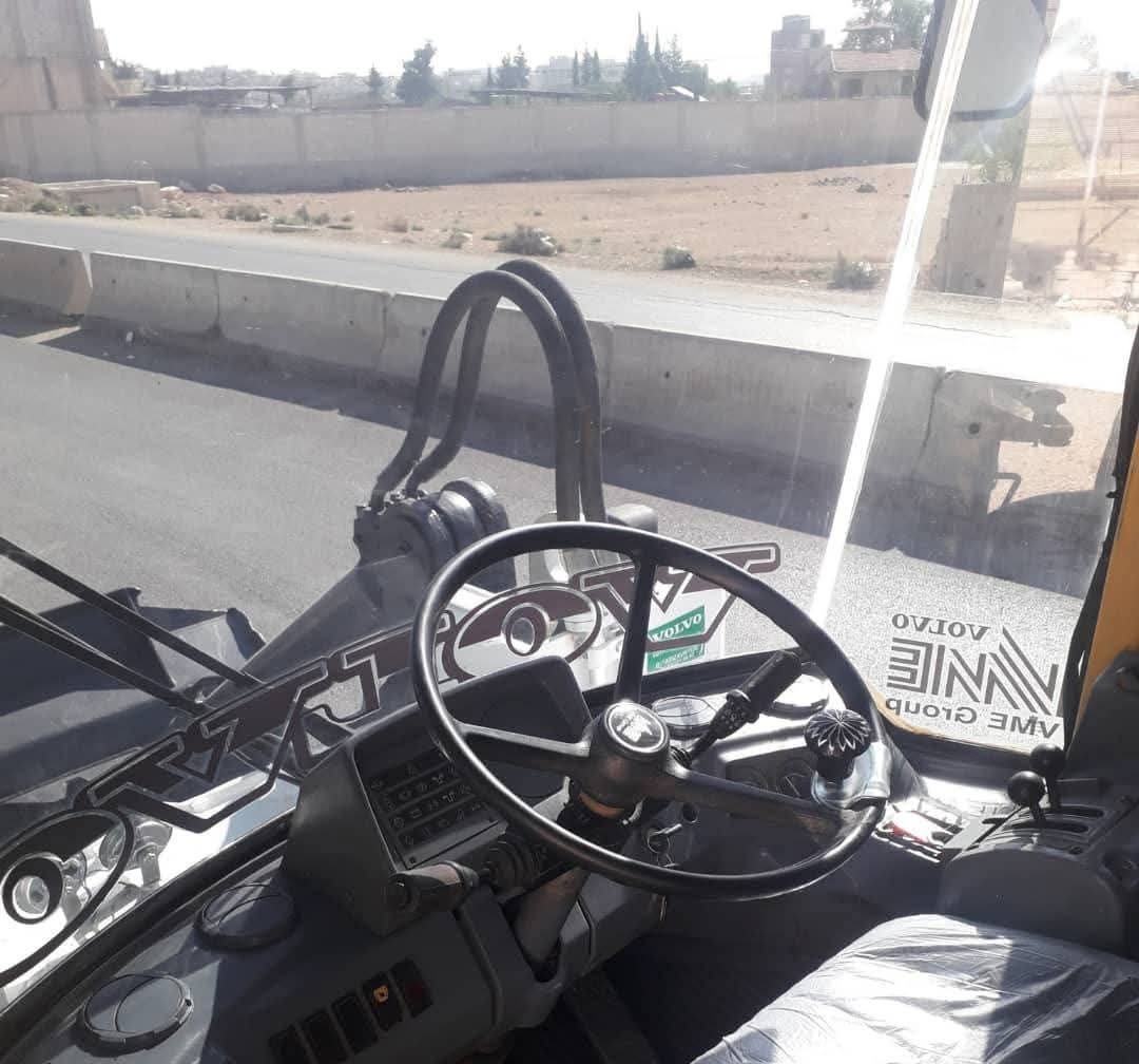 لودر Volvo للبيع في دمشق, Volvo L90B موديل 1993 تواجد دمشق, أفضل موقع لبيع الشاحنات والمعدات الثقيلة في سوريا