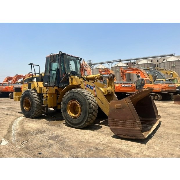Caterpillar loader for sale, Caterpillar 972G2 model 2002, imported from Europe, the best site to sell trucks and heavy equipment in Syria