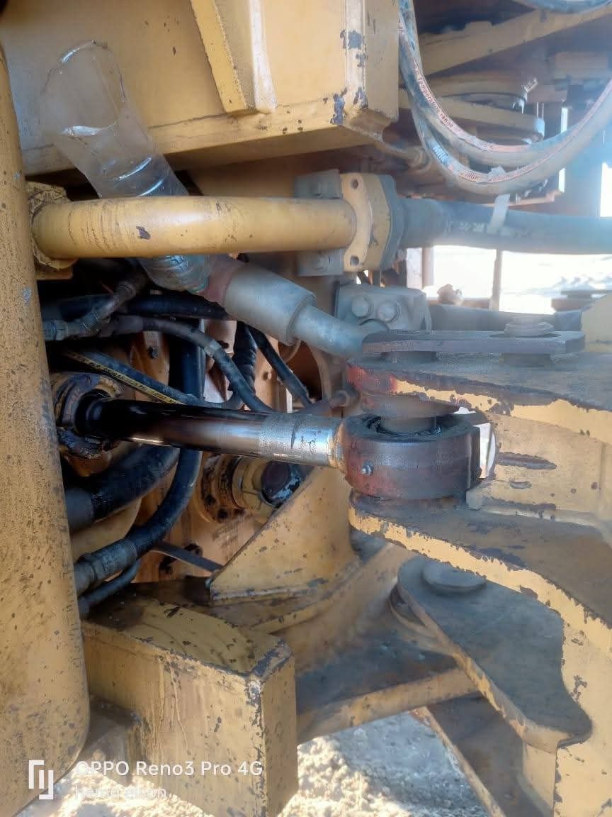 Caterpillar loader for sale in Damascus, Caterpillar 966G model 1995 located in Damascus, the best site for selling trucks and heavy equipment in Egypt