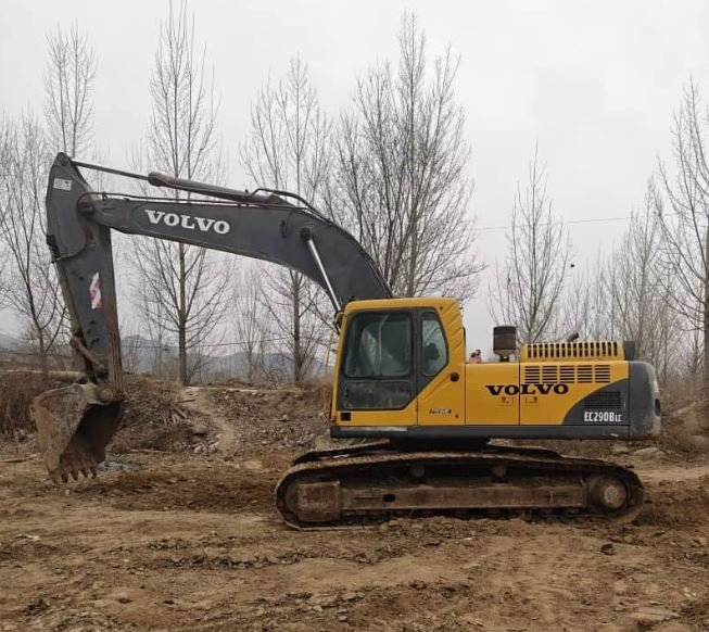 clean Volvo Loader ready for sale, 0944521119