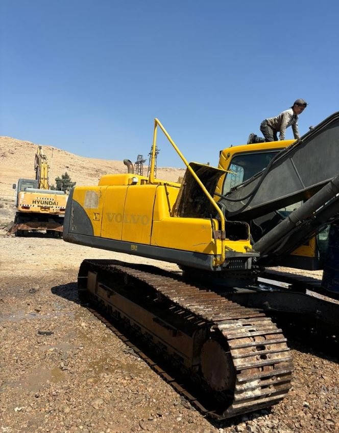 Loader Volvo for sell in Syria, Available in Latakia, model 2010