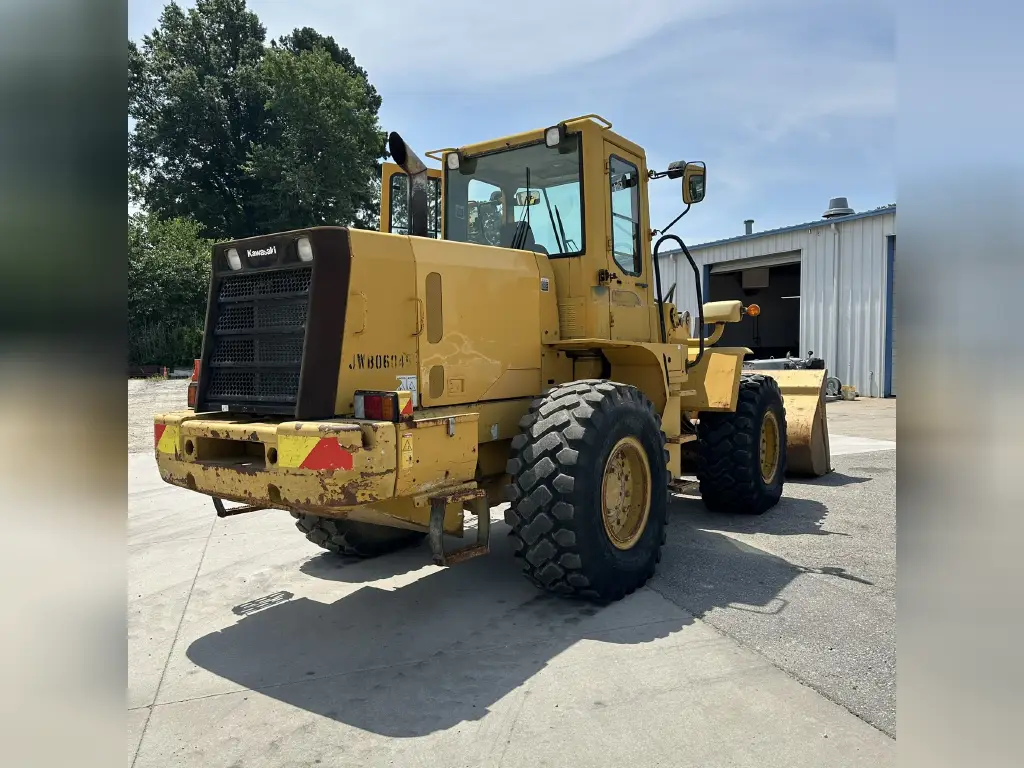 KAWASAKI loader for sale in Damascus, KAWASAKI 70Z5 model 2006 available in Damascus, the best site for selling trucks and heavy equipment in Syria.