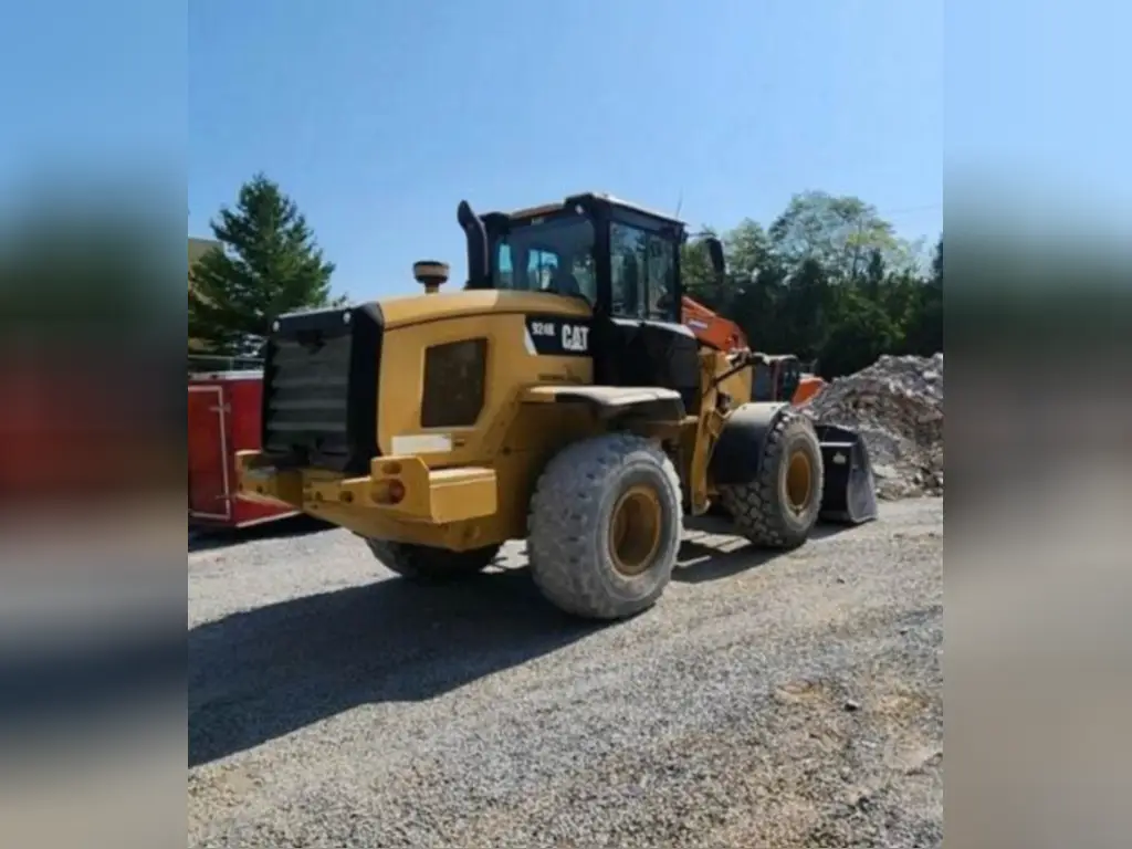 Caterpillar loader for sale in Aleppo, Caterpillar 924K model 2015 located in Aleppo, the best site for selling trucks and heavy equipment in Syria
