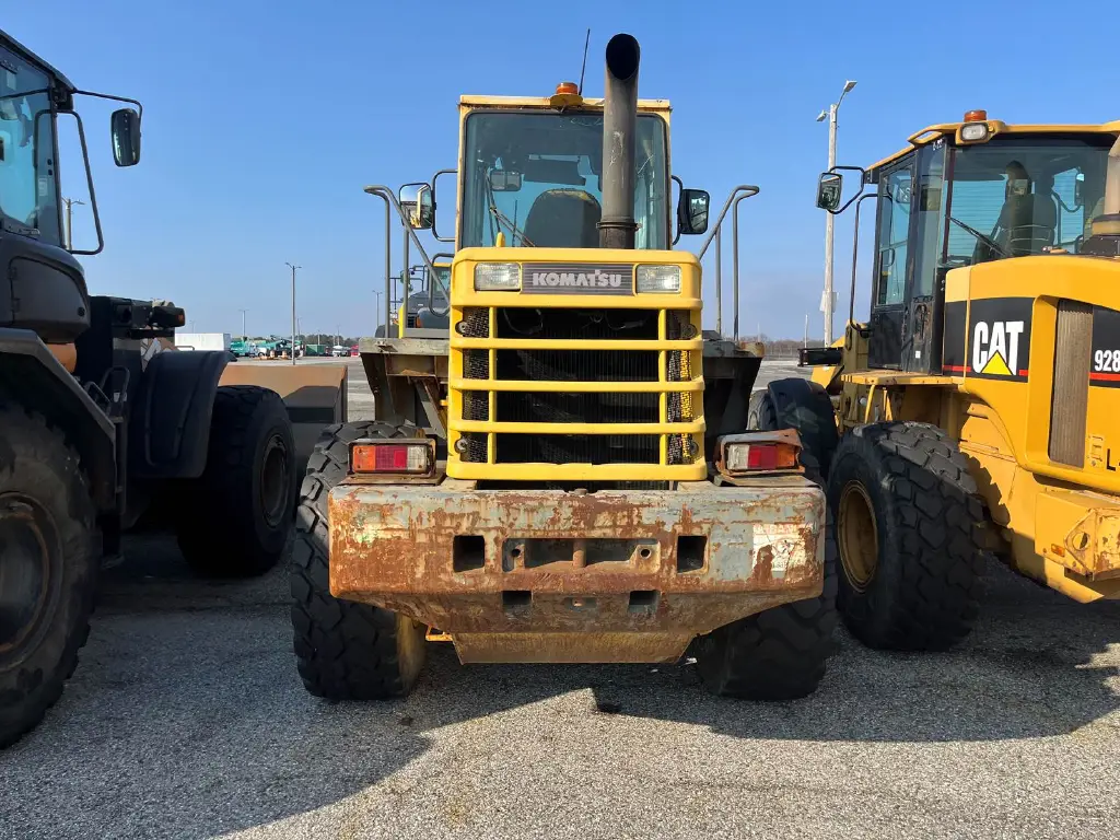 Komatsu loader for sale in Aleppo, Komatsu WA320, model 2000, located in Aleppo, the best site for selling trucks and heavy equipment in Syria