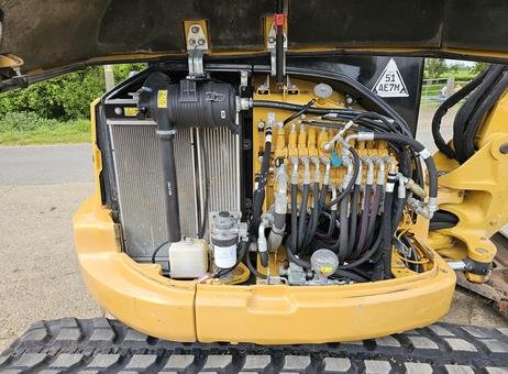 حفار Caterpillar للبيع في ادلب, Caterpillar 305D موديل 2011 تواجد ادلب, أفضل موقع لبيع الشاحنات والمعدات الثقيلة في سوريا