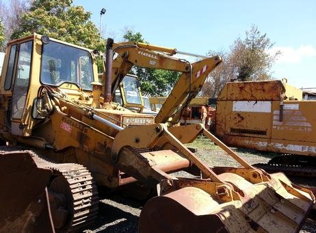 لودر Fiat للبيع في ادلب, Fiat 10 موديل 2019 تواجد ادلب, أفضل موقع لبيع الشاحنات والمعدات الثقيلة في سوريا