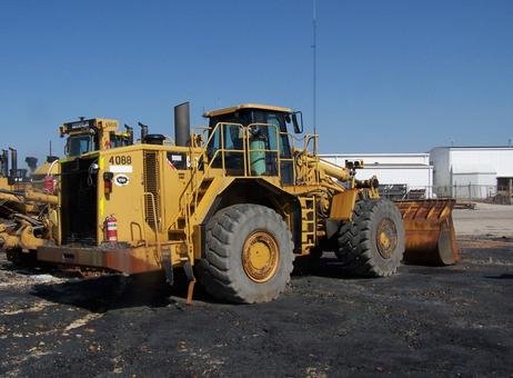 CAT loader for sale in Idlib, CAT 988H model 2008 located in Idlib, the best site for selling trucks and heavy equipment in Syria