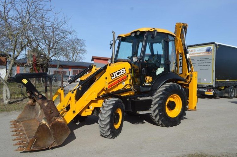 لودر JCB للبيع في حمص, JCB 3CX موديل 2013 تواجد حمص, أفضل موقع لبيع الشاحنات والمعدات الثقيلة في سوريا