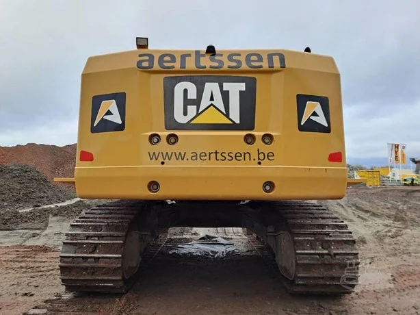 حفار Caterpillar للبيع في حمص, Caterpillar 374FL موديل 2019 تواجد حمص, أفضل موقع لبيع الشاحنات والمعدات الثقيلة في سوريا