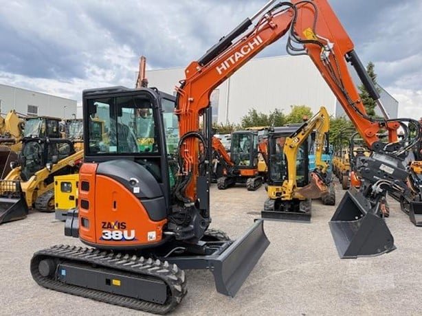 HITACHI excavator for sale in Damascus, HITACHI ZX38U model 2021 available in Damascus, the best site for selling trucks and heavy equipment in Syria