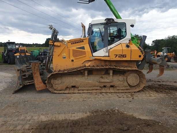 LIEBHERR bulldozer for sale in Homs, LIEBHERR PR726 model 2016 available in Homs, the best site for selling trucks and heavy equipment in Syria