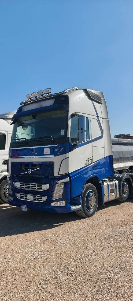 راس شاحنة فولفو للبيع في دمشق, فولفو 500 موديل 2016 تواجد دمشق, أفضل موقع لبيع الشاحنات والمعدات الثقيلة في سوريا