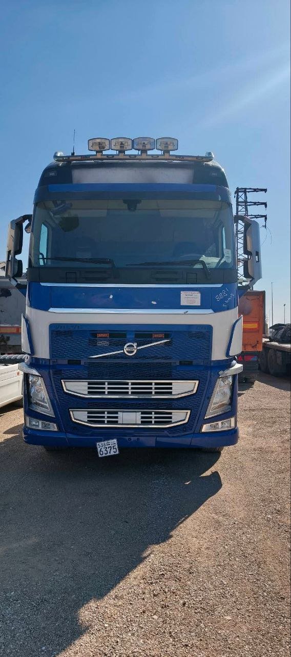 راس شاحنة فولفو للبيع في دمشق, فولفو 500 موديل 2016 تواجد دمشق, أفضل موقع لبيع الشاحنات والمعدات الثقيلة في سوريا