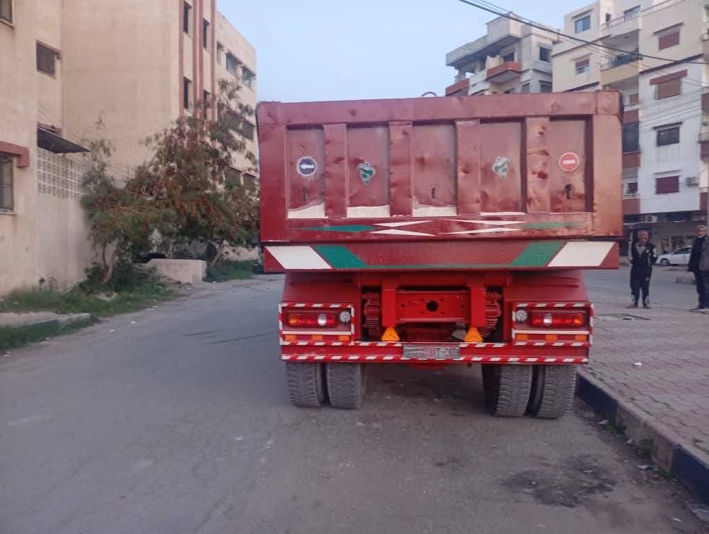 قلاب مرسيدس للبيع في دمشق, مرسيدس 55 موديل 1970 تواجد دمشق, أفضل موقع لبيع الشاحنات والمعدات الثقيلة في سوريا