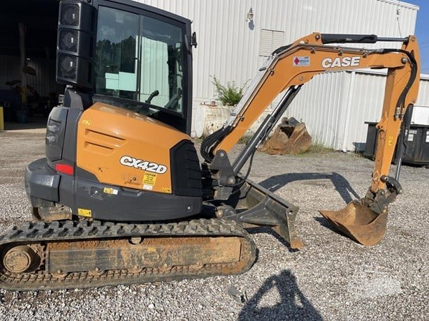 حفار CASE للبيع في حمص, CASE CX42D موديل 2020 تواجد حمص, أفضل موقع لبيع الشاحنات والمعدات الثقيلة في سوريا