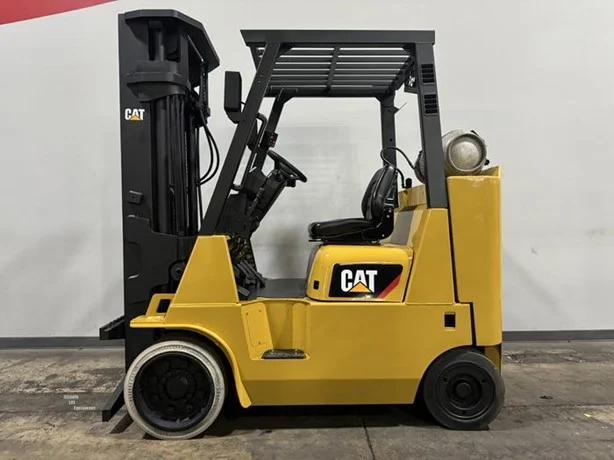 CATERPILLAR Forklift for sale in Homs, CATERPILLAR GC40KSTR, 2017 model, located in Homs, the best site for selling trucks and heavy equipment in Syria