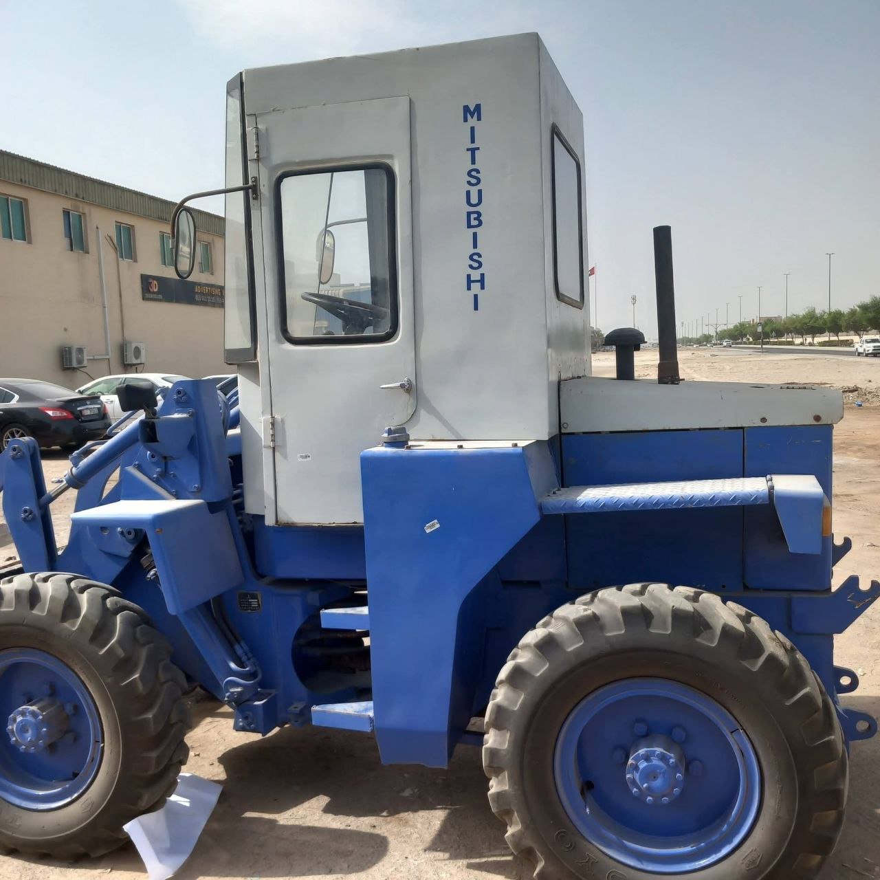 لودر ميتسوبيشي للبيع في دمشق, ميتسوبيشي 120 موديل 1995 تواجد دمشق, أفضل موقع لبيع الشاحنات والمعدات الثقيلة في سوريا