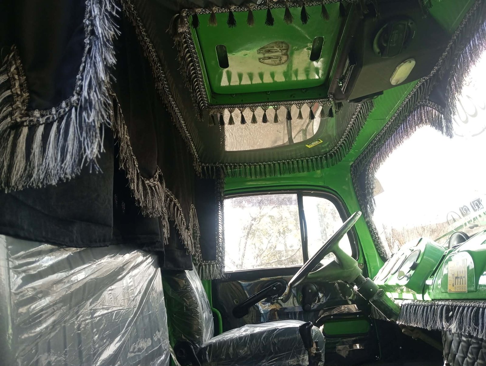 للبيع مرسيدس 1113 موديل 1972 - ريف دمشق