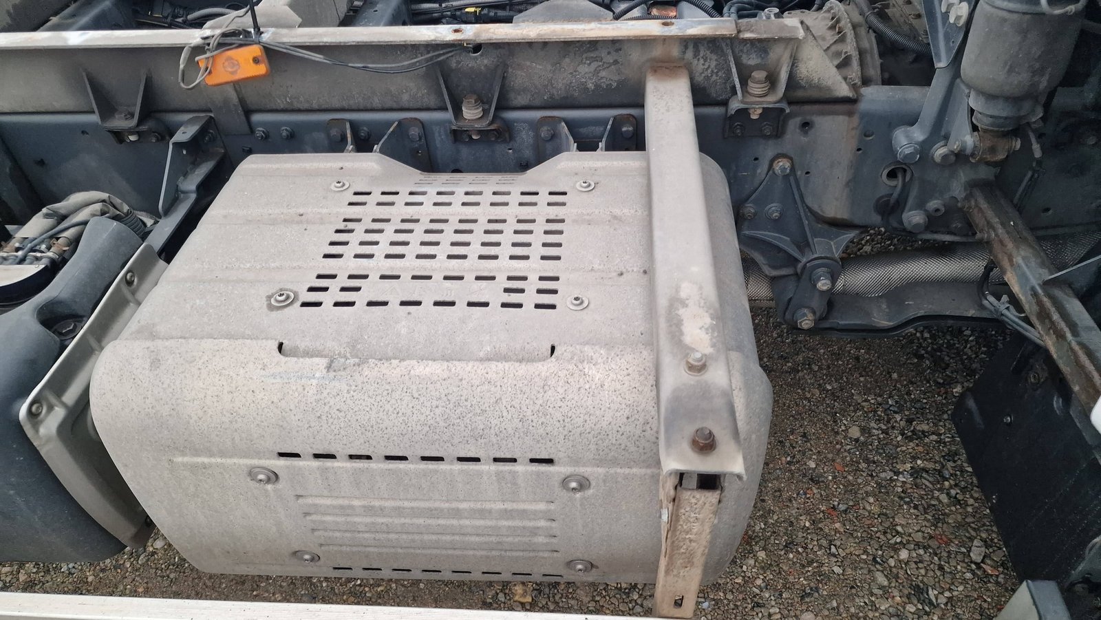 شاحنة داف 2016 شاسيه طويل تبريد - متوفرة في دمشق