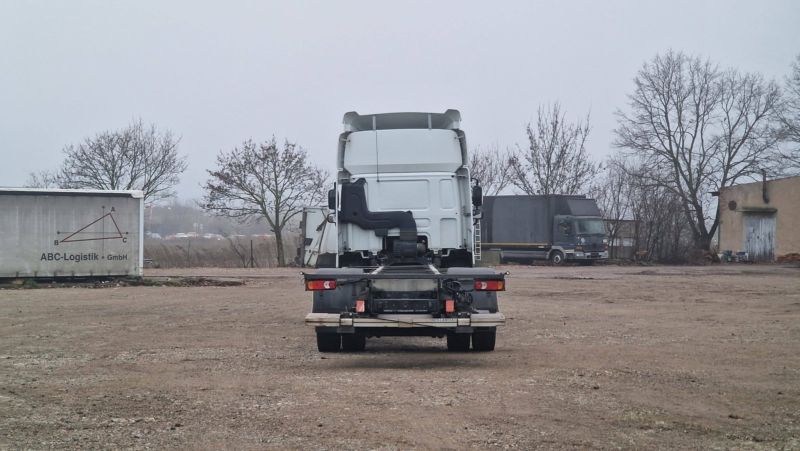 شاحنة داف 2016 شاسيه طويل تبريد - متوفرة في دمشق