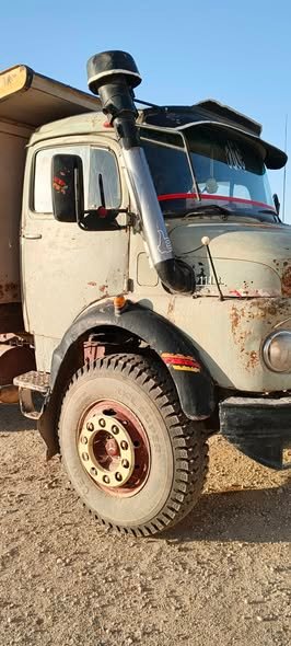 For Sale in Deir ez-Zor: Mercedes 36 Modern Truck