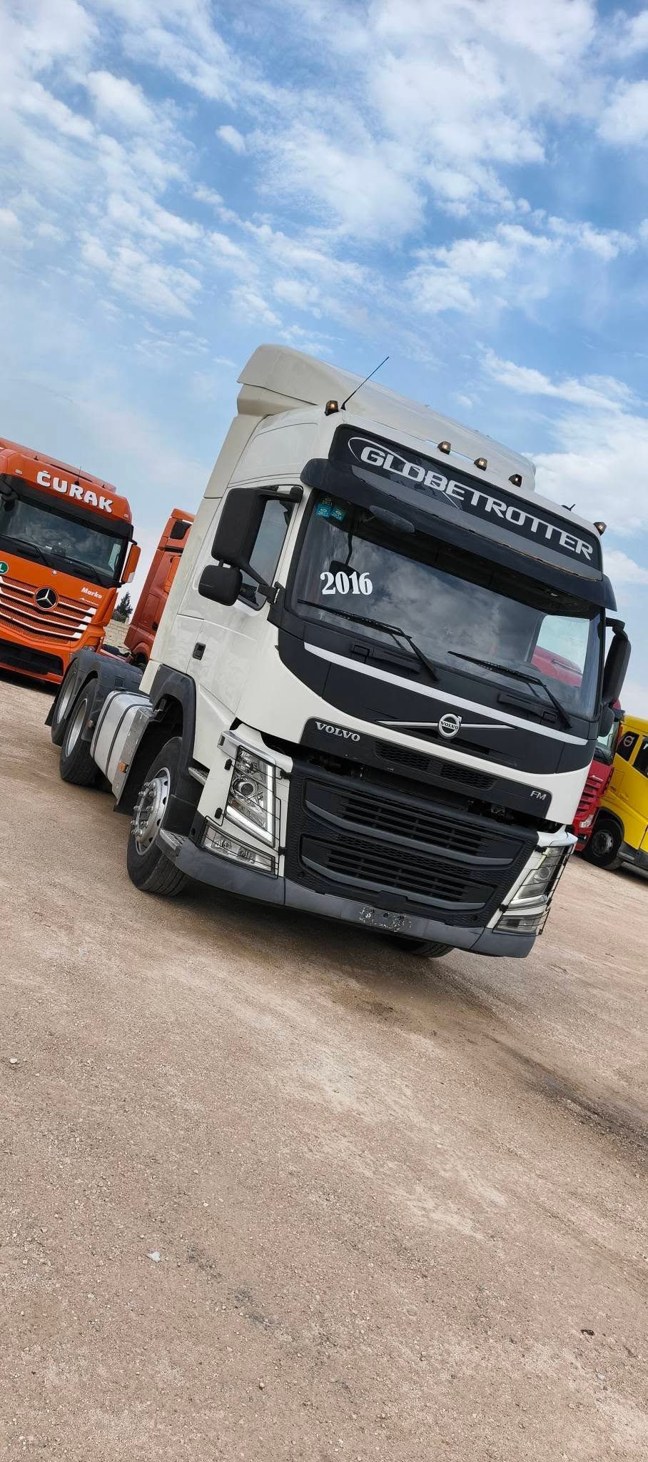 للبيع في دمشق رأس تريلا مرسيدس 1845 موديل 2016 فل كامل