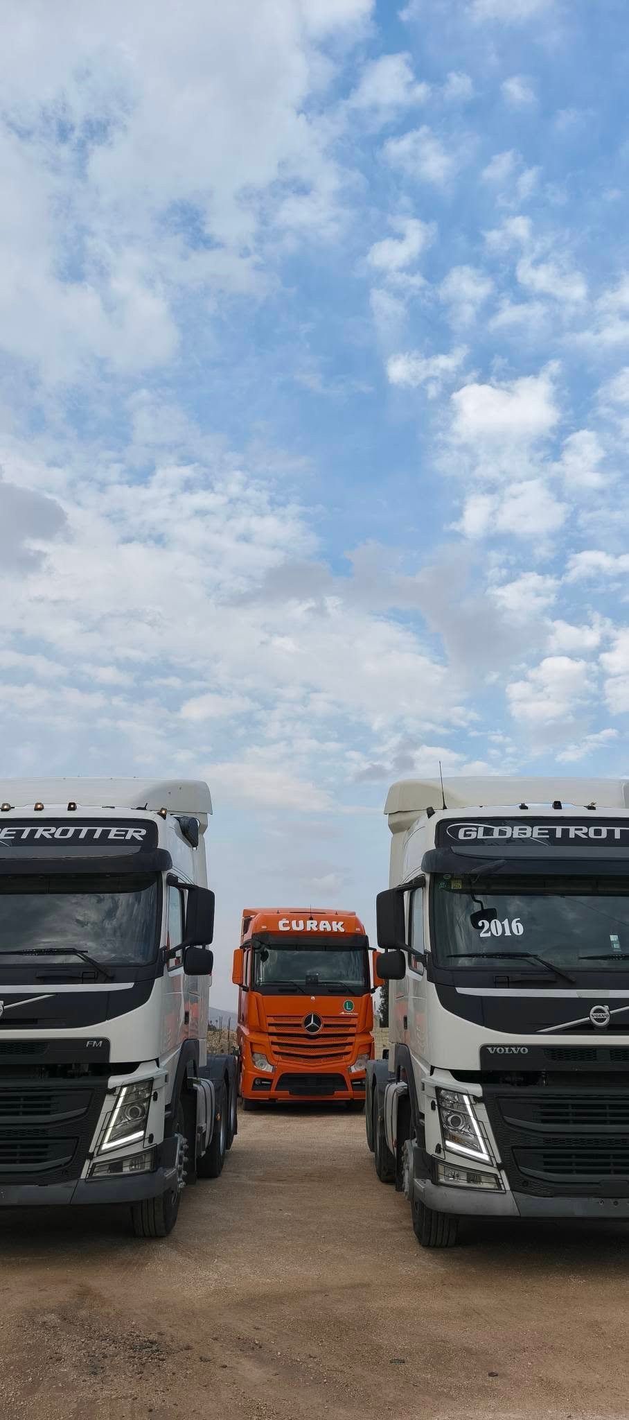 للبيع في دمشق رأس تريلا مرسيدس 1845 موديل 2016 فل كامل