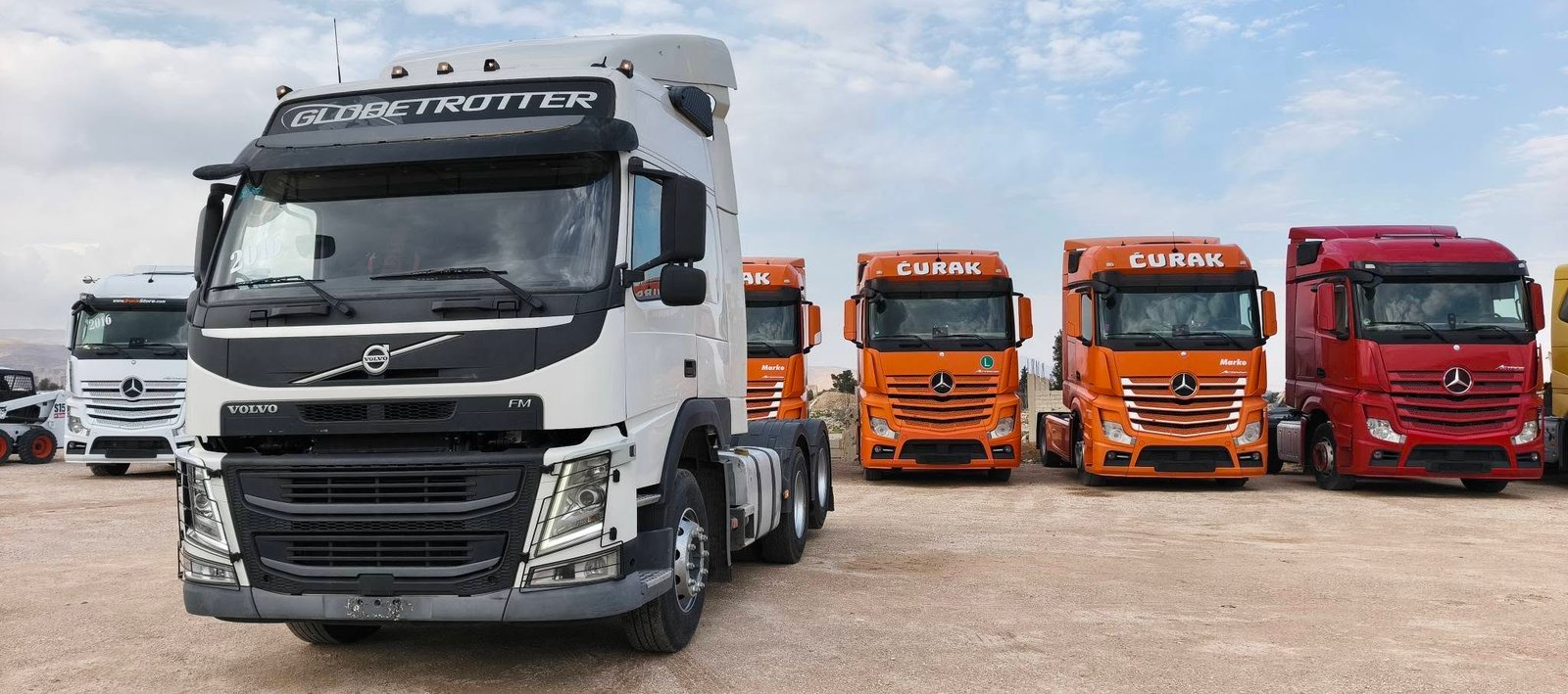 للبيع في دمشق رأس تريلا مرسيدس 1845 موديل 2016 فل كامل