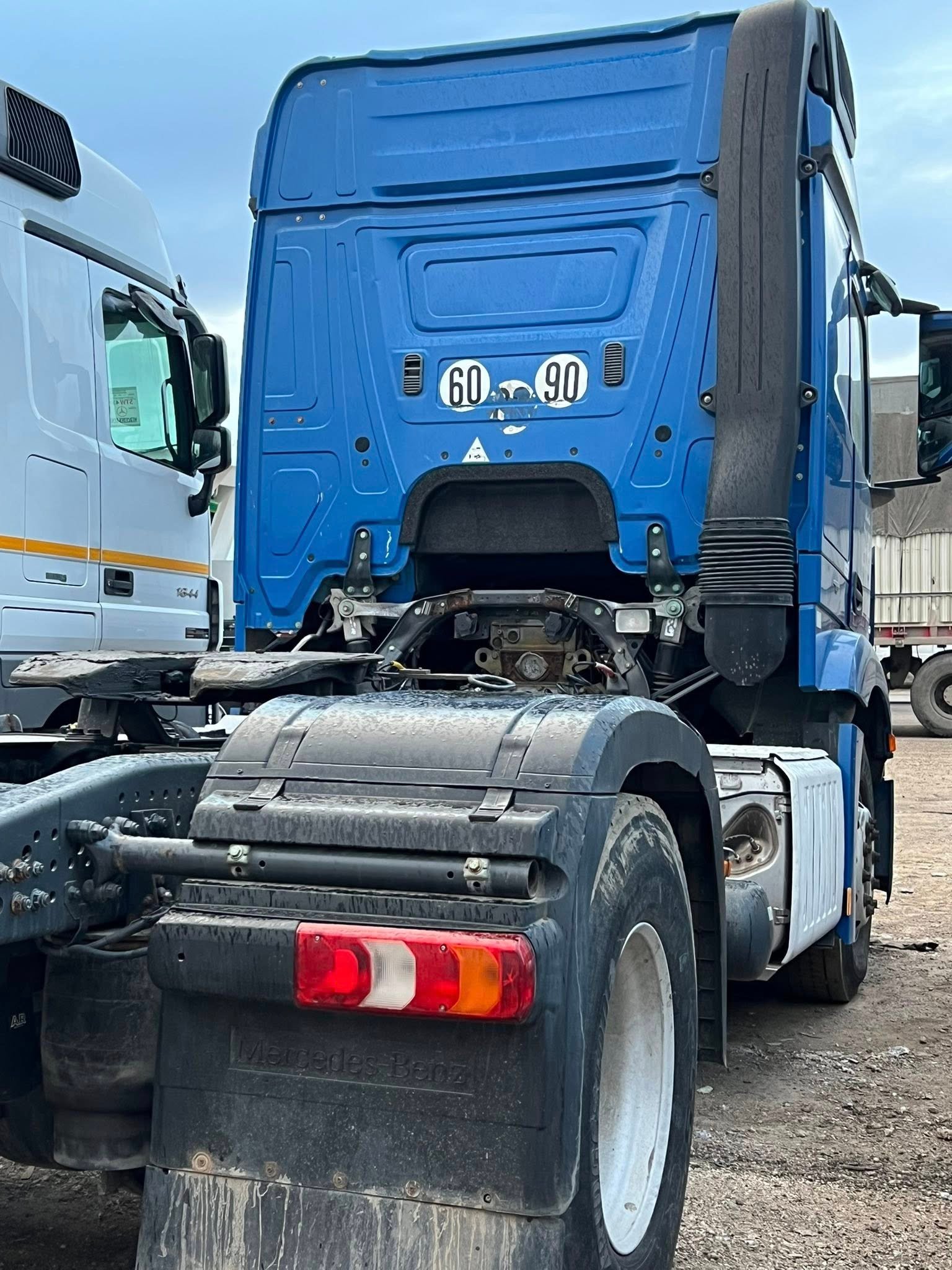 For Sale in Damascus: Mercedes Actros 1851 Mega