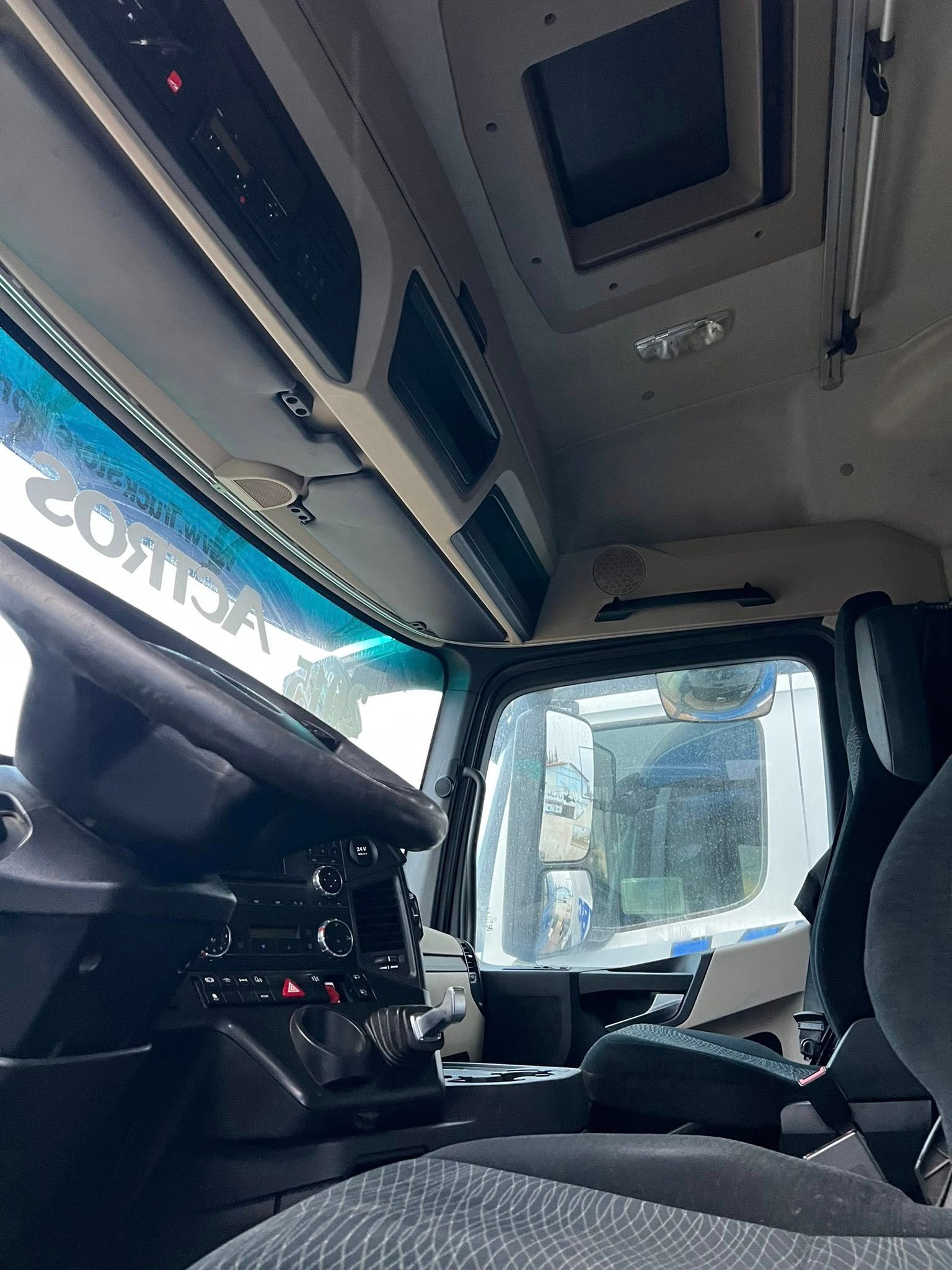 For Sale in Damascus: Mercedes Actros 1851 Mega